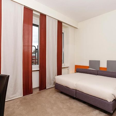 Hotel Am Rhein Wesseling Extérieur photo