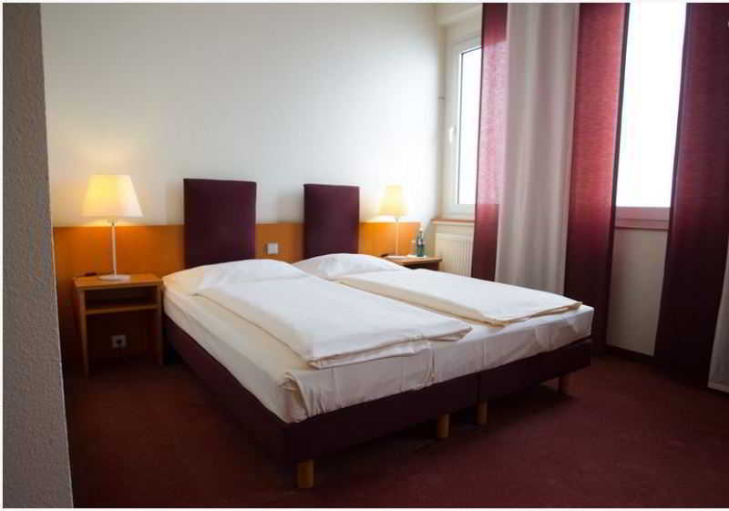 Hotel Am Rhein Wesseling Extérieur photo