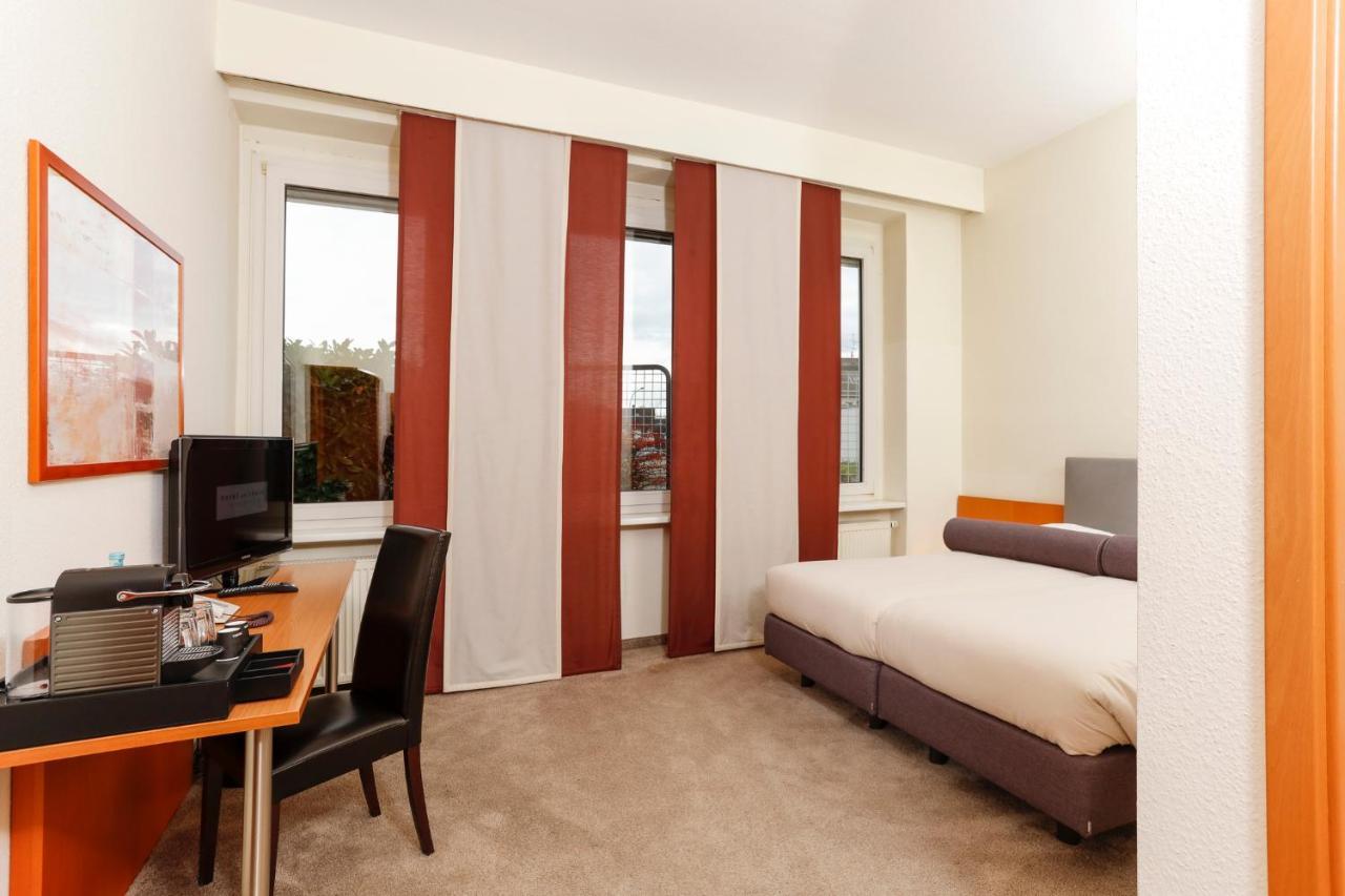 Hotel Am Rhein Wesseling Extérieur photo