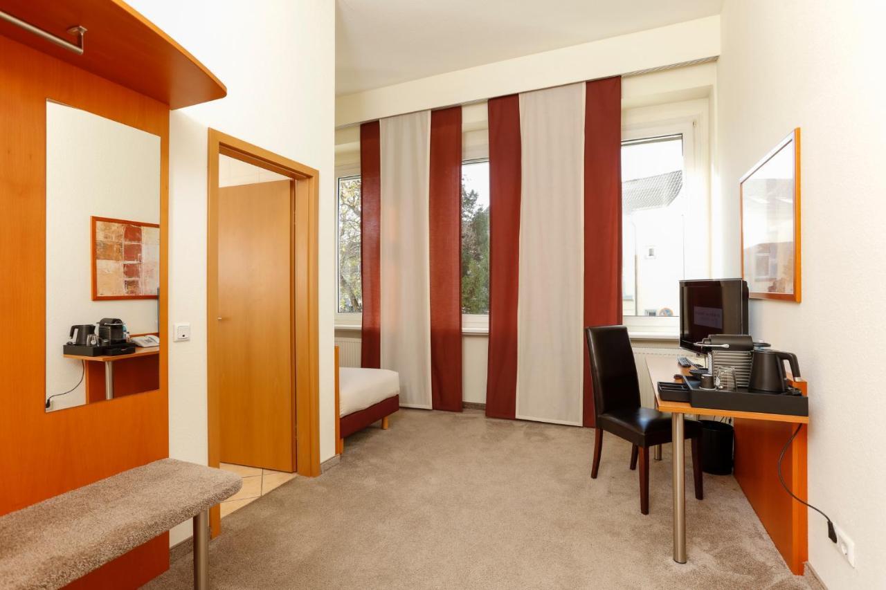 Hotel Am Rhein Wesseling Extérieur photo