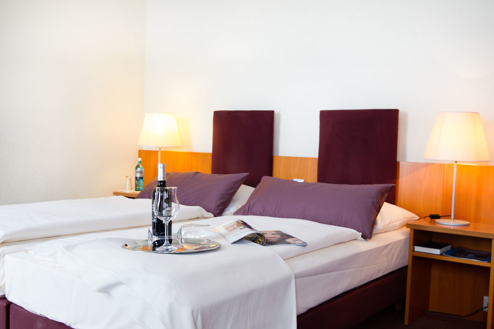 Hotel Am Rhein Wesseling Extérieur photo